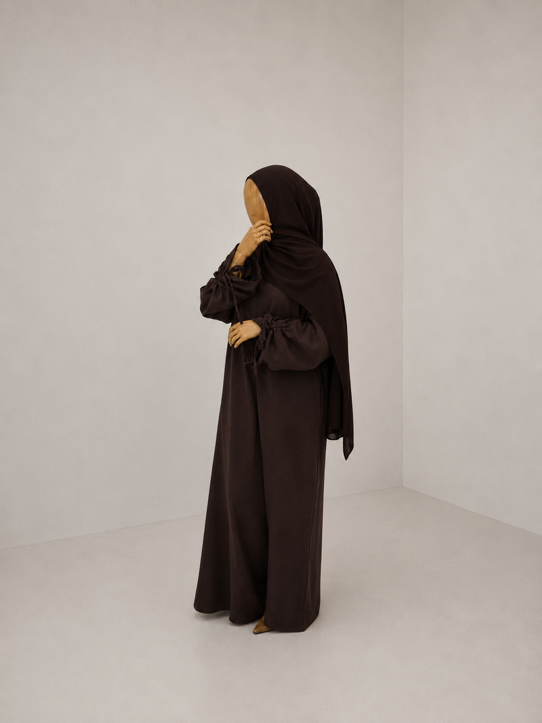 DAFNÍ Bow Abaya