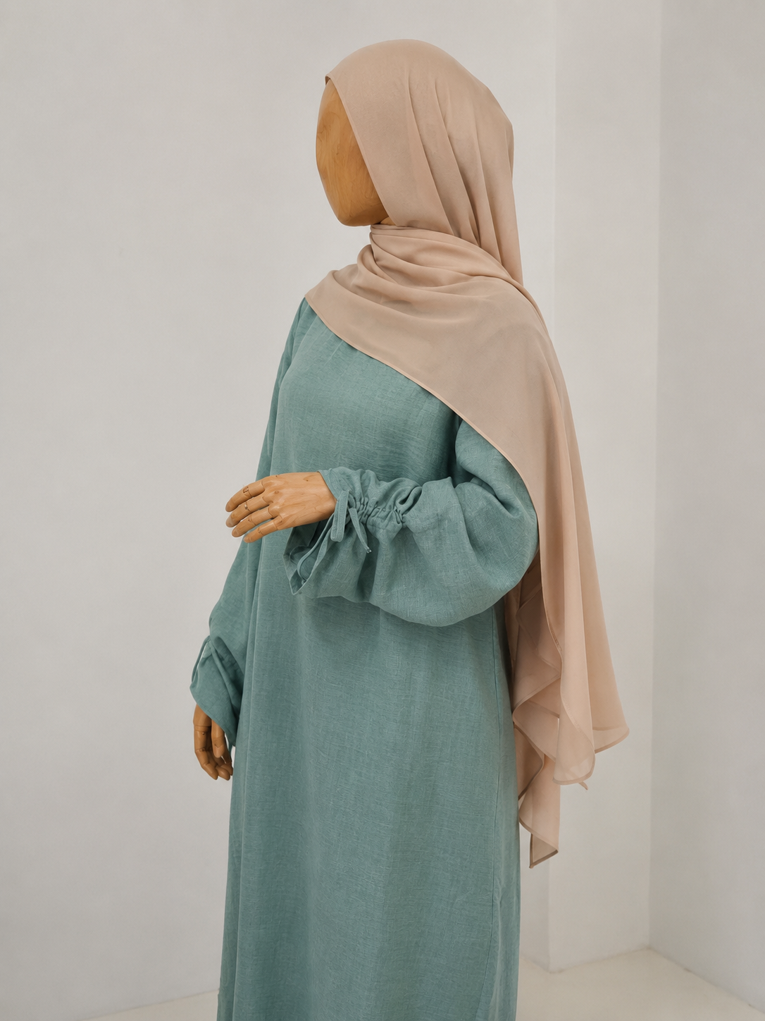 DAFNÍ Bow Abaya