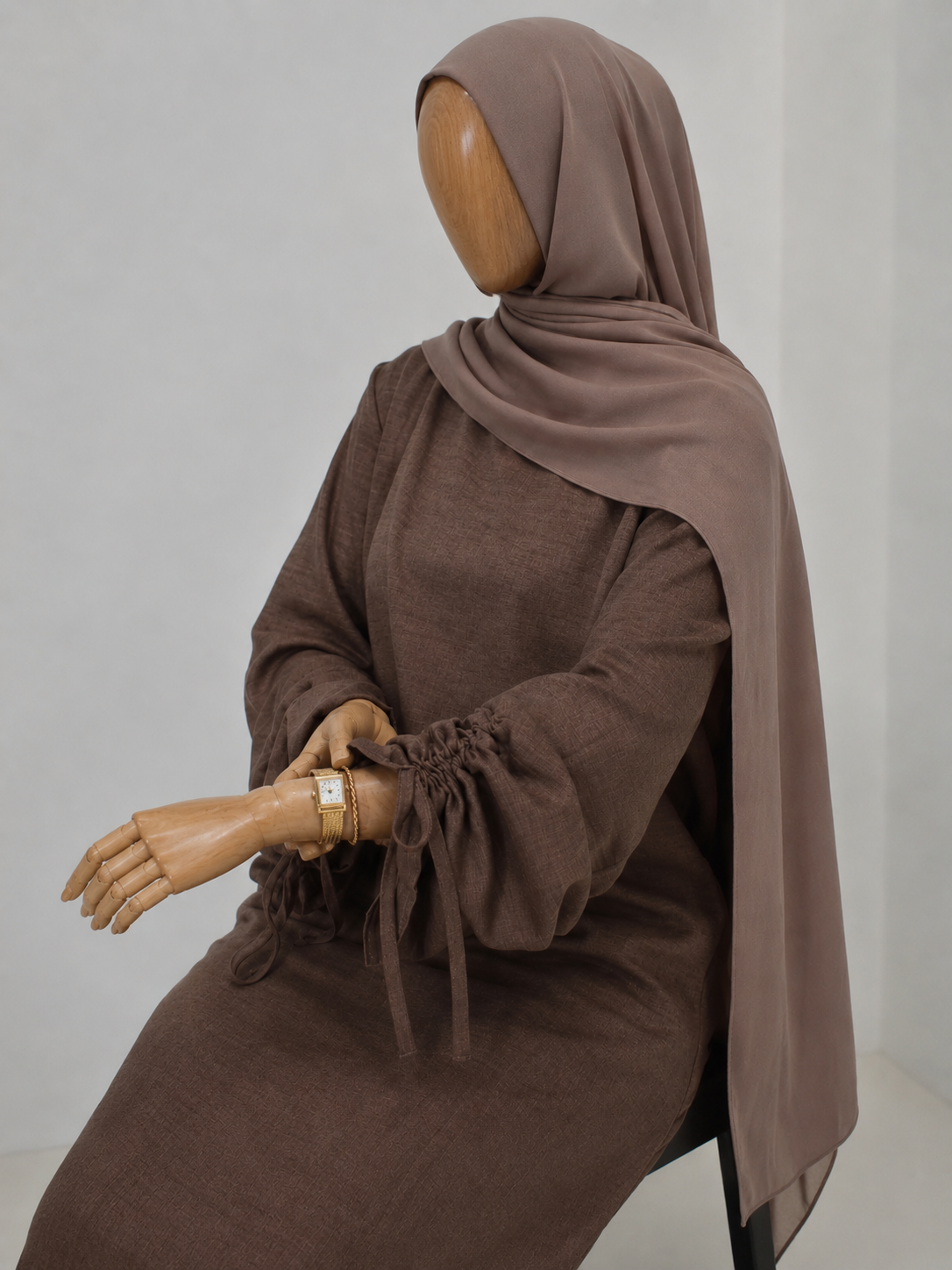 DAFNÍ Bow Abaya