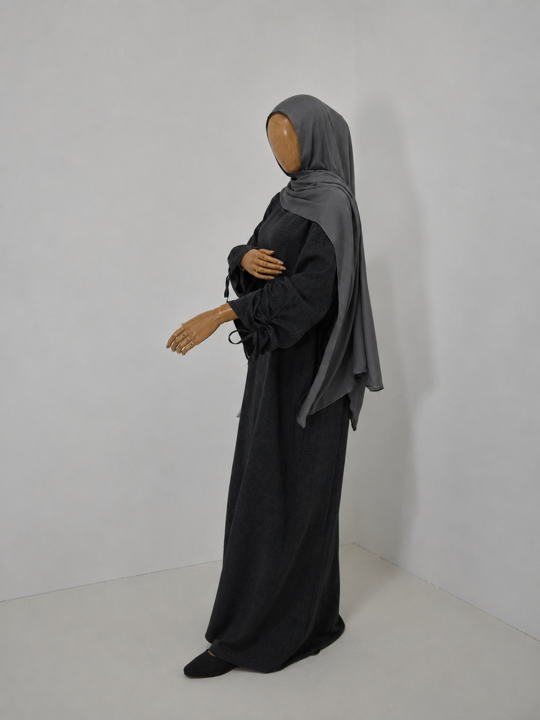 DAFNÍ Bow Abaya
